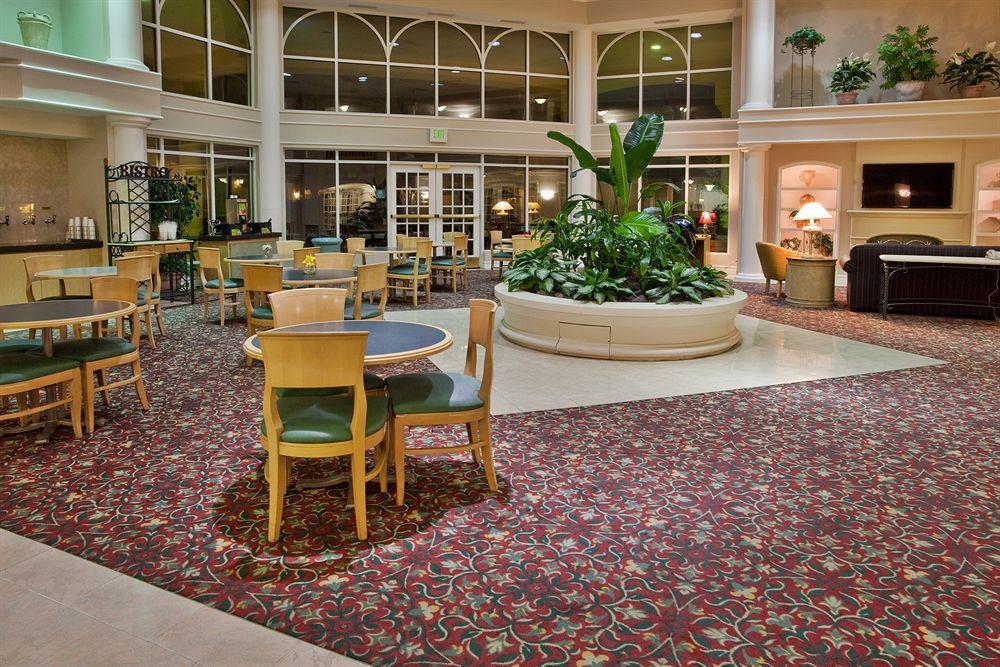 Отель La Quinta By Wyndham Raleigh Durham Intl Ap Моррисвилл Экстерьер фото