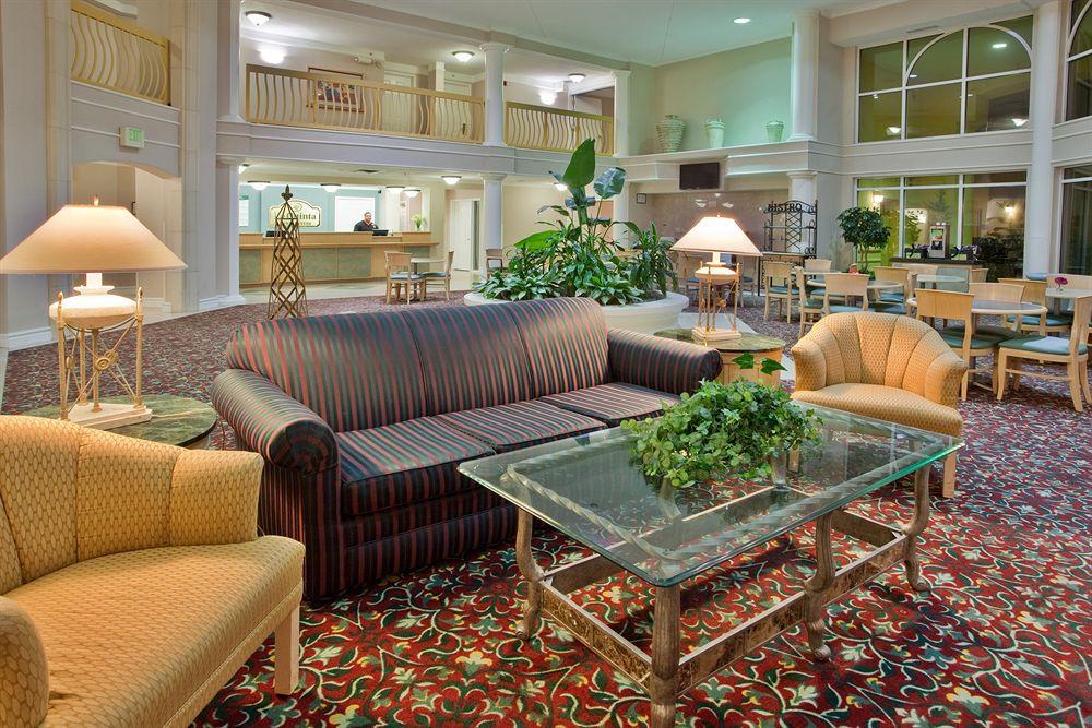 Отель La Quinta By Wyndham Raleigh Durham Intl Ap Моррисвилл Экстерьер фото